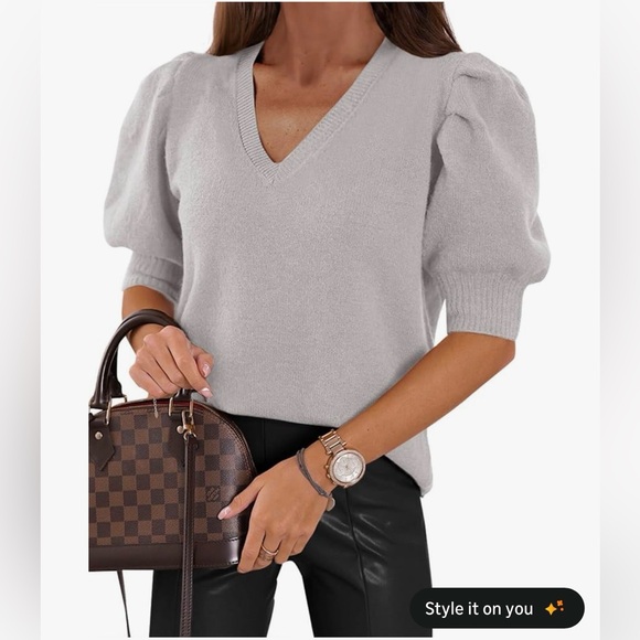 Amazon Sweaters - NWT GRAY PUFF SLEEVE SWEATER-S